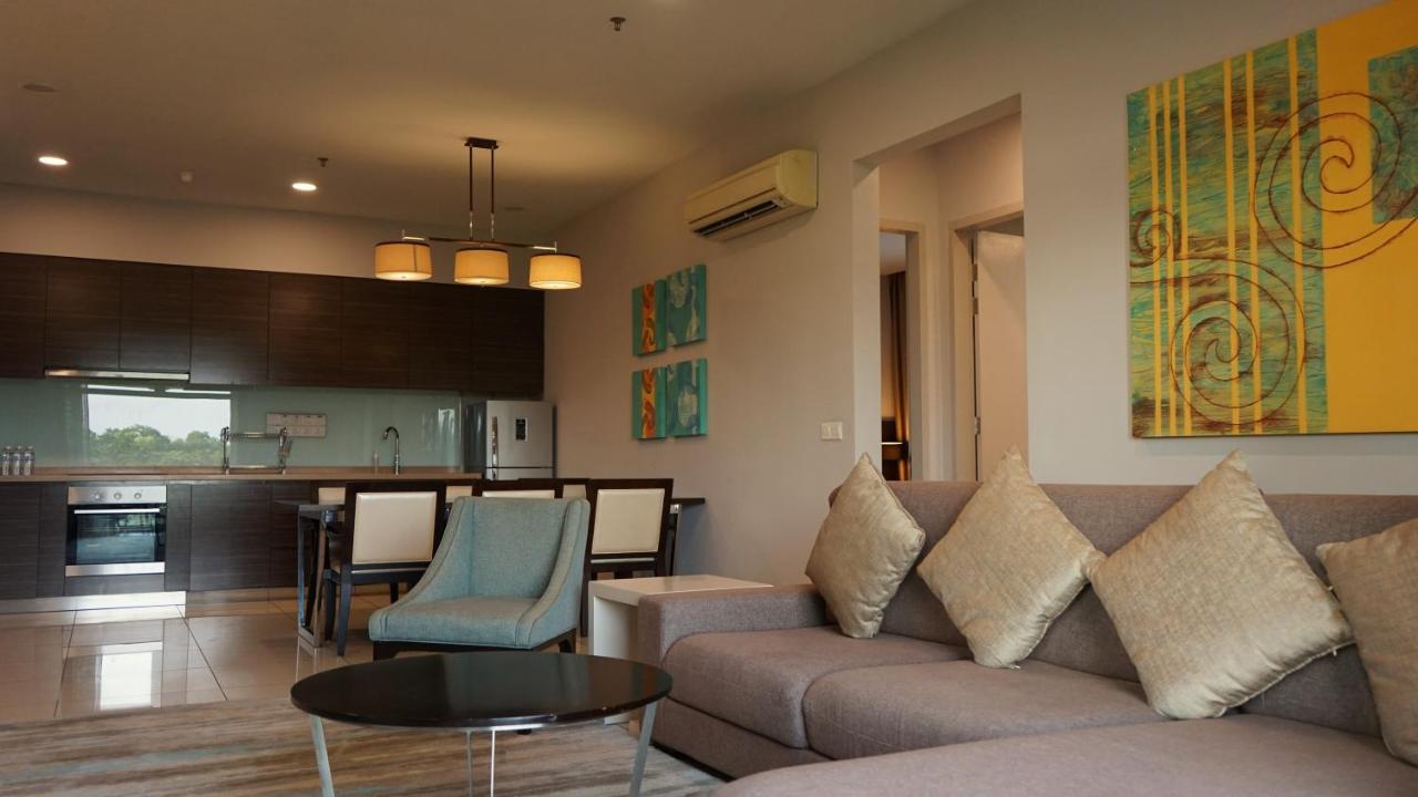 Trinidad Suites Johor, Trademark Collection By Wyndham Нусаджая Екстериор снимка