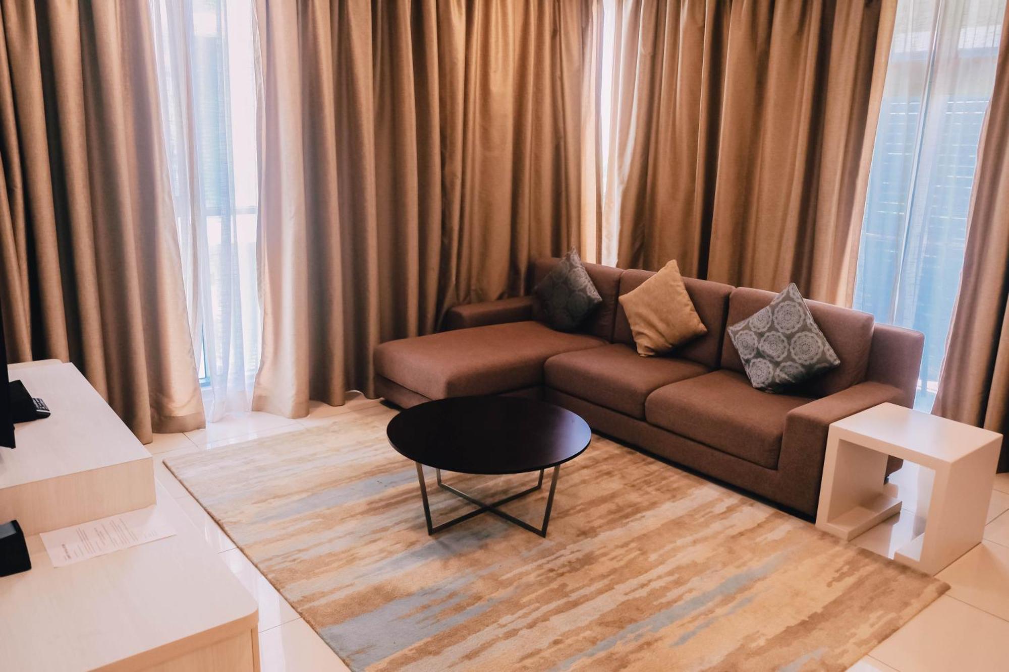 Trinidad Suites Johor, Trademark Collection By Wyndham Нусаджая Екстериор снимка